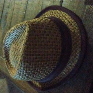 Fidora hat